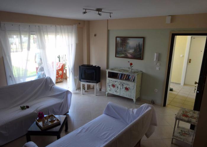 Apartment Lylia in Nea Plagia