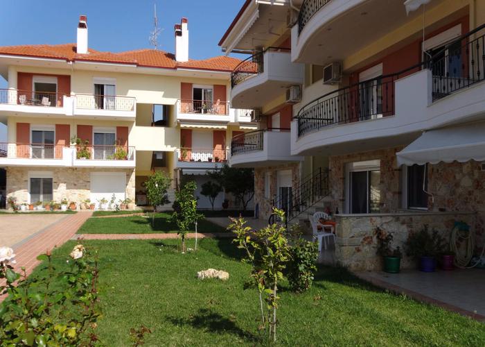 Apartment Lylia in Nea Plagia