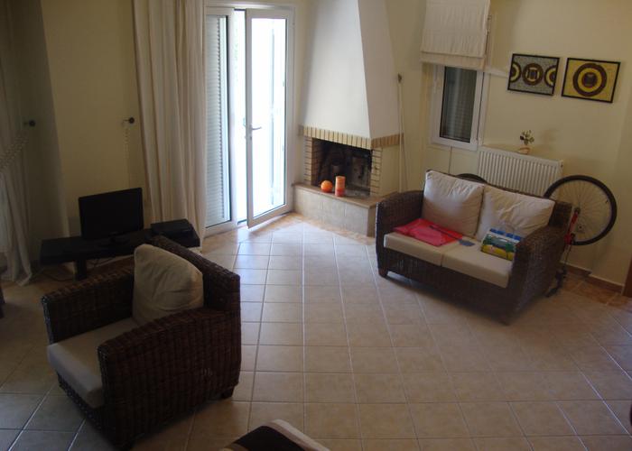 Townhouse Atrium in Sani