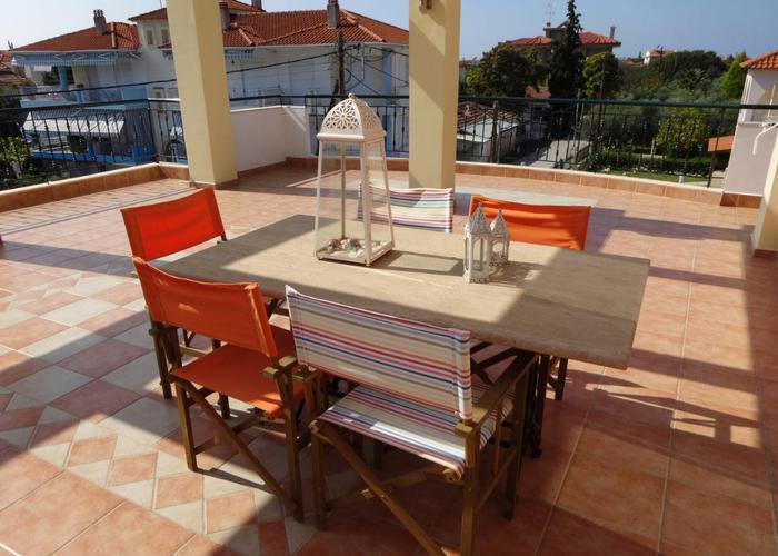 Apartment Victorias in Nea Plagia