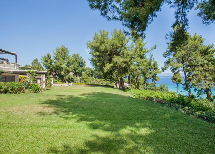 Townhouse Romance in Kriopigi Chalkidiki