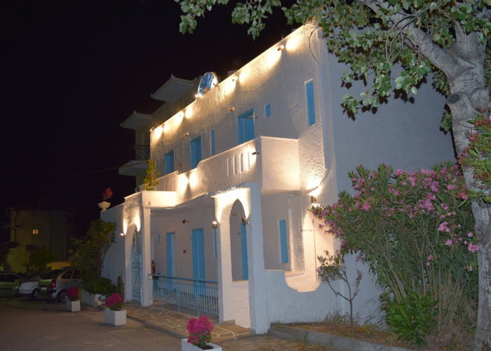 Отель в Неос Мармарас