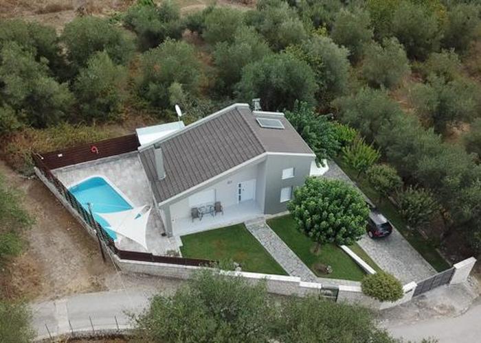 Villa in Margariti