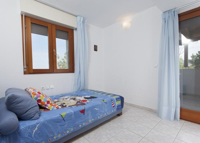 Townhouse Paola in Skala Fourkas