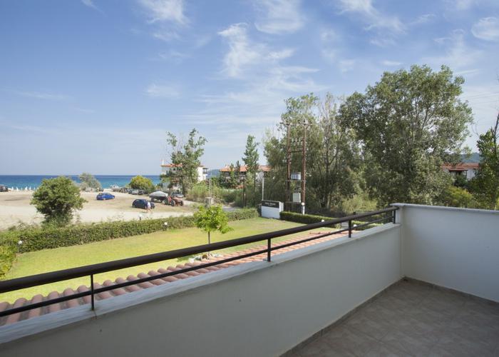 Townhouse Paola in Skala Fourkas