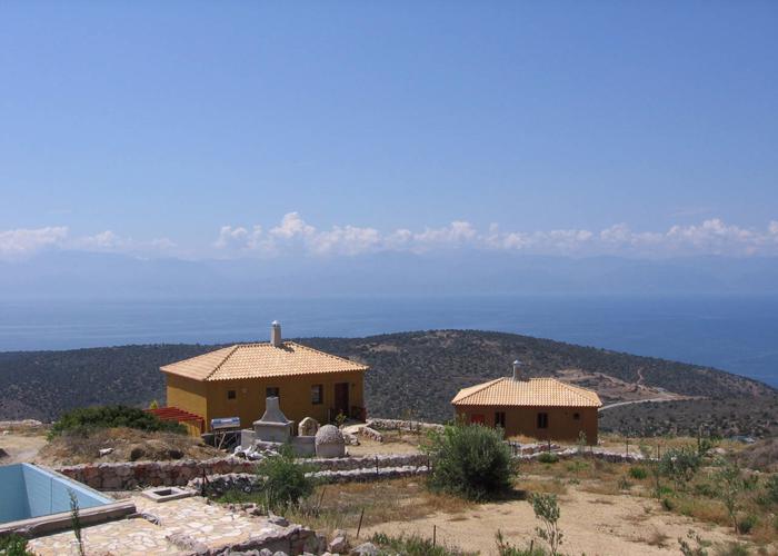 Townhouses Arachova in Galaksidi