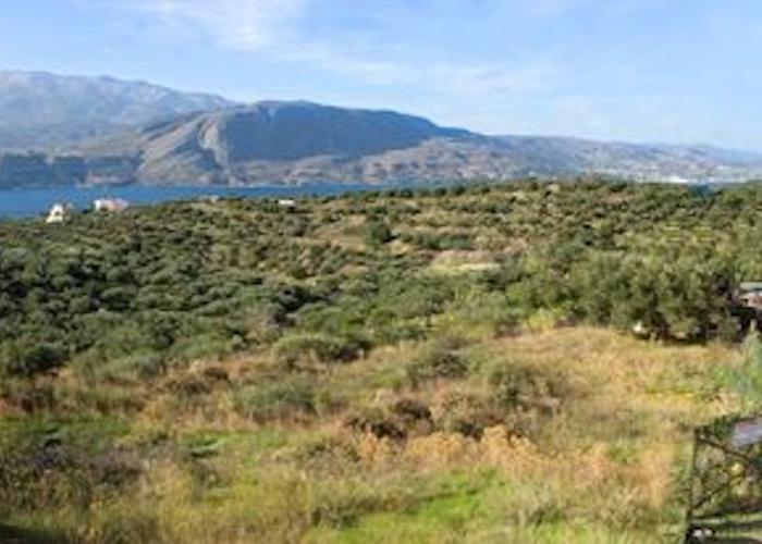 Land plot in Sternes Chania