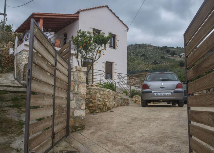 Townhouse in Nerokouros Chania Crete