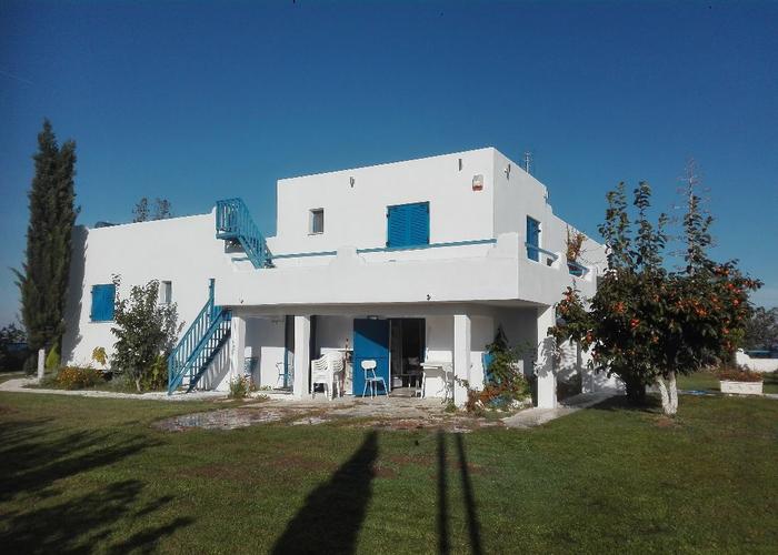 Villa in Makrigialos