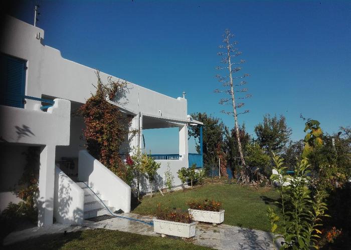 Villa in Makrigialos