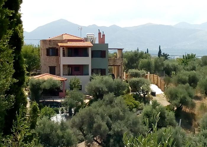 Villa in Alissos