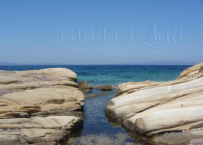 Μεζονέτα Όπερα στον Όρμο Παναγίας