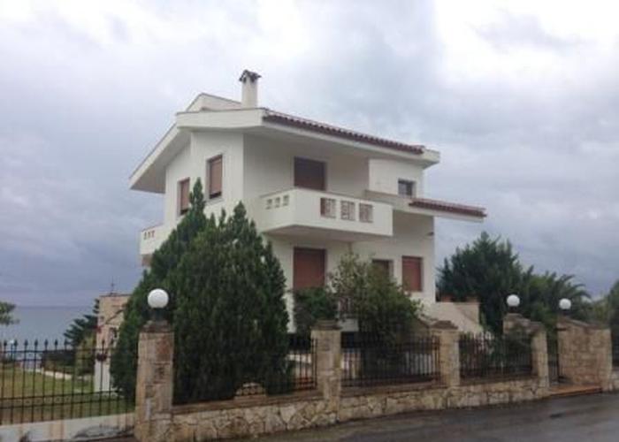 Villa in Nea Skioni Chalkidiki