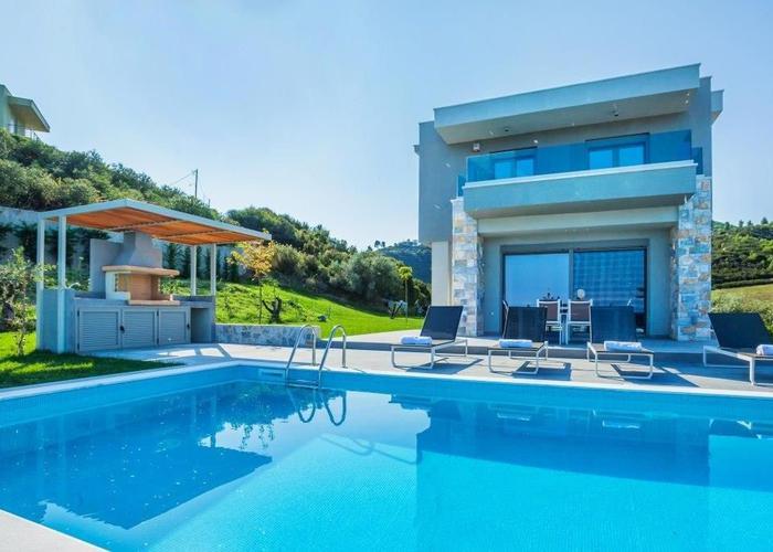 Villa in Pefkochori Chalkidiki