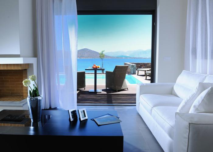 Villas Elounda in Crete