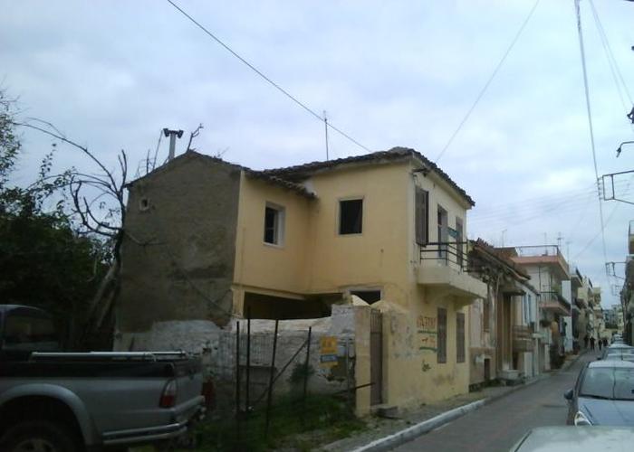 House in Ksirovrisi