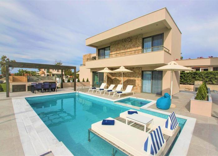 Villa Amia in Chalkidiki