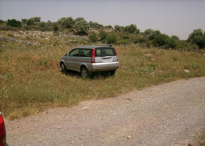 Γεωτεμάχιο στον Άγιο Νικόλαο