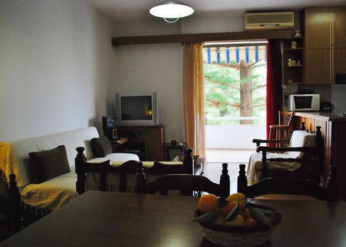 Apartment in Krathi