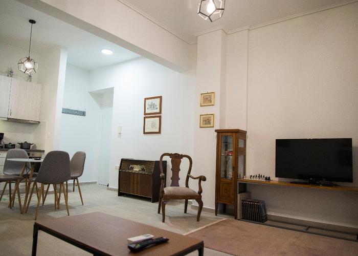 Apartment in Pireas