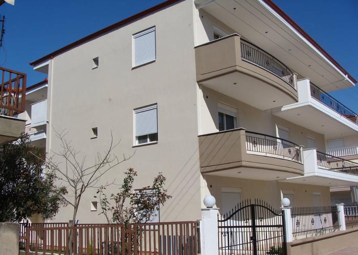 Apartments in Paralia Dionisiou