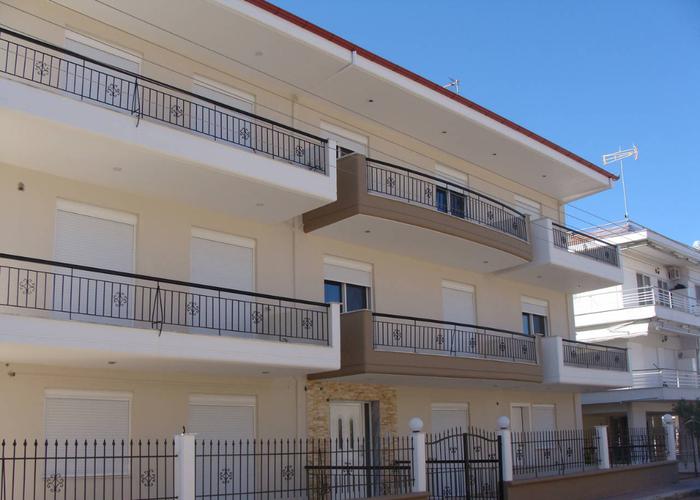 Apartments in Paralia Dionisiou