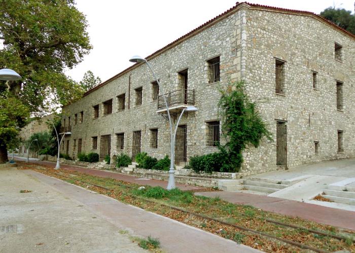 Industrial building in Aigio