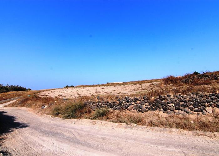 Land plot in Emporio Santorini