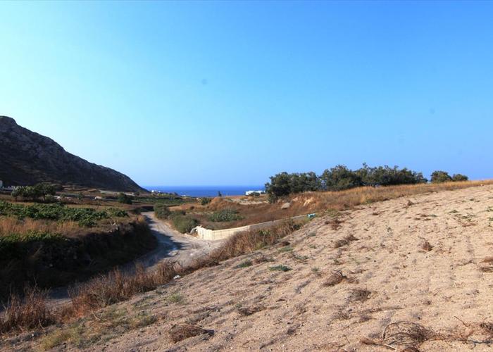 Land plot in Emporio Santorini