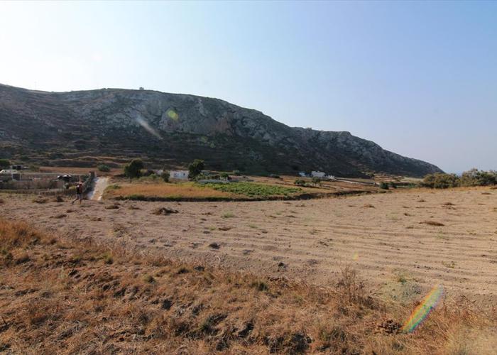 Land plot in Emporio Santorini