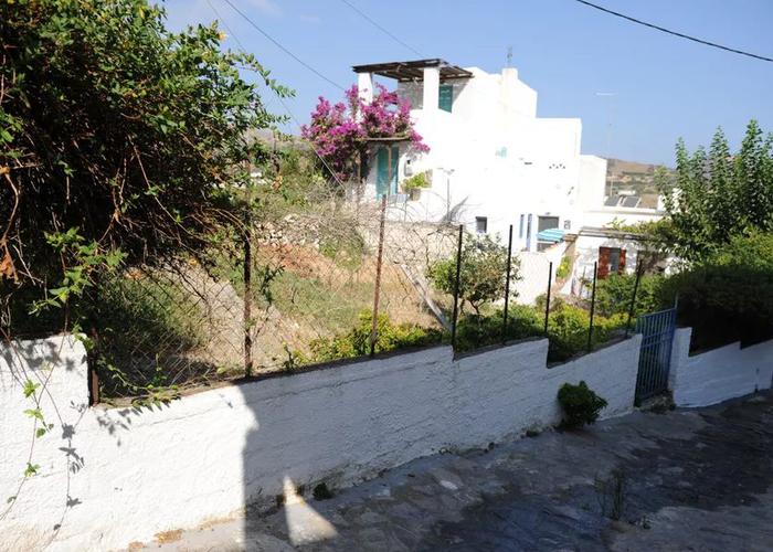 Land plot in Skyros