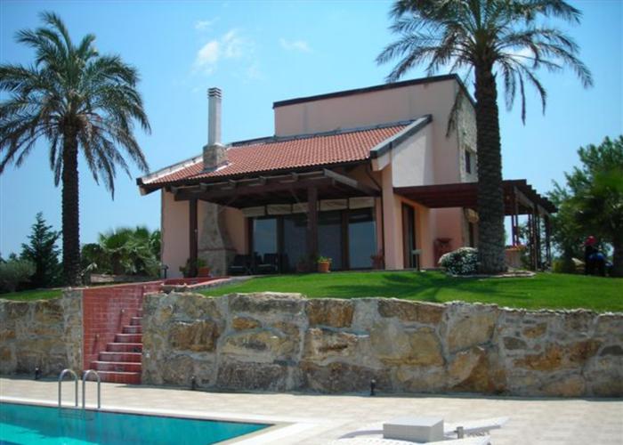 Villa Tuscany in Sani Kassandra