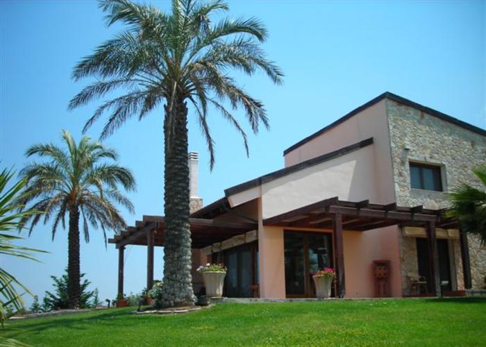 Villa Tuscany in Sani Kassandra