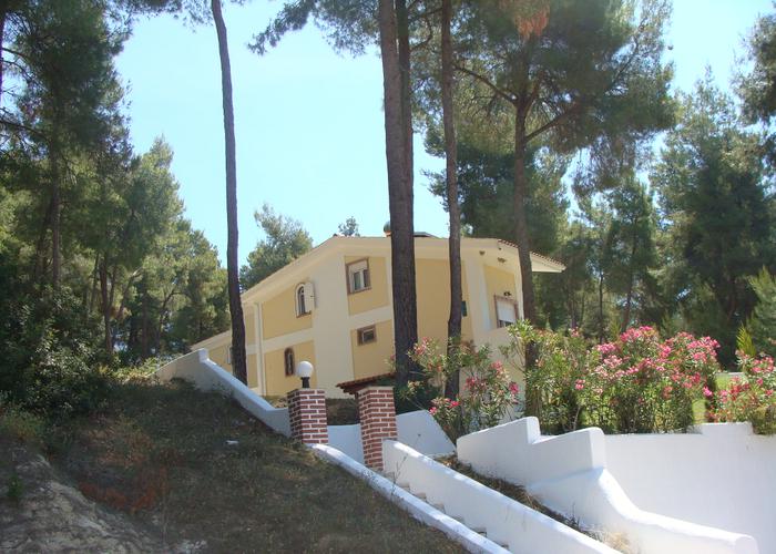 Townhouses Pines in Sani
