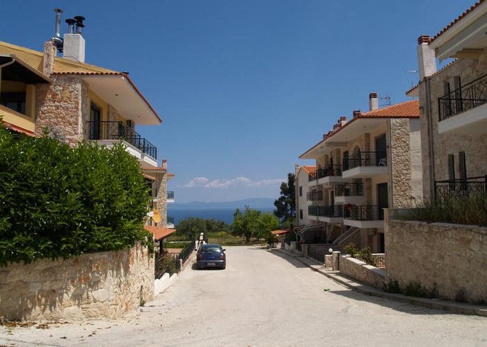 Townhouses Pelargos in Kriopigi