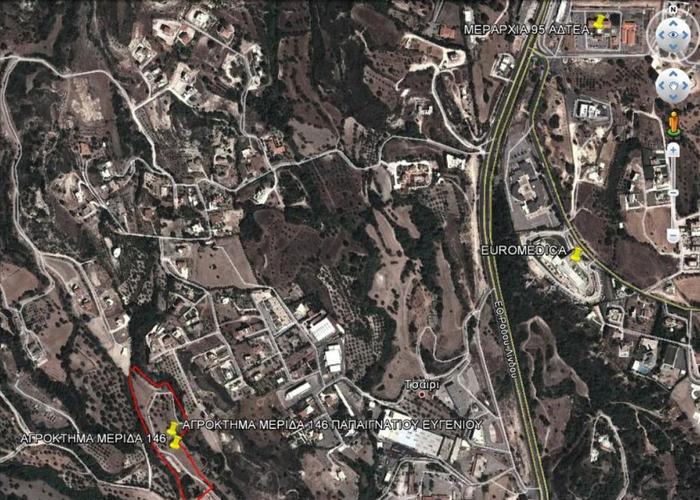 Land plot in Tsairi