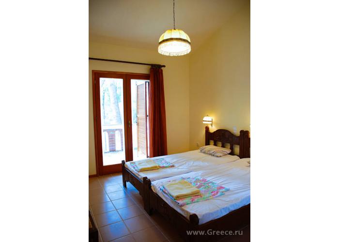 Townhouse Comfort in Sani