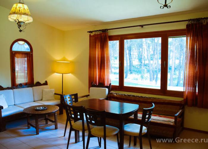 Townhouse Comfort in Sani