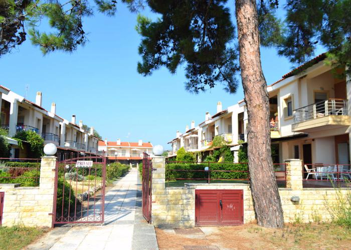 Townhouse Karolina in Nikiti Chalkidiki