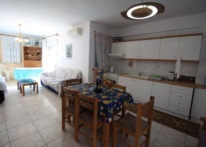 Apartment in Flogita