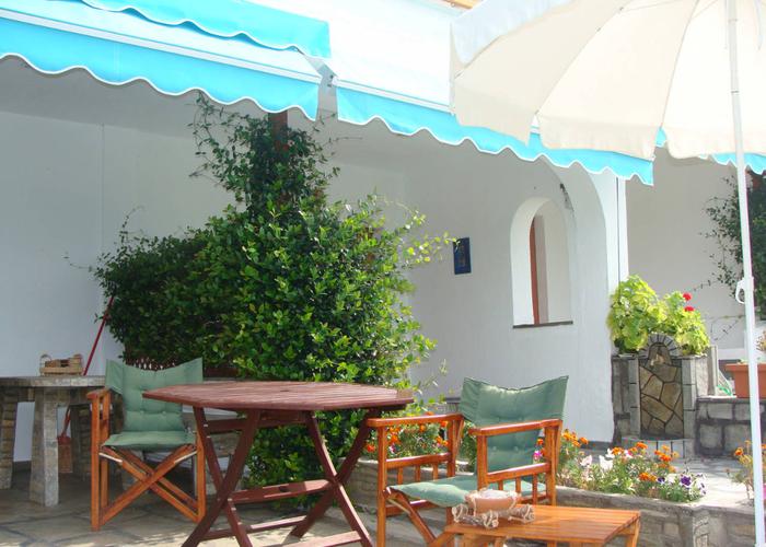 Townhouse Eleni in Skala Fourkas