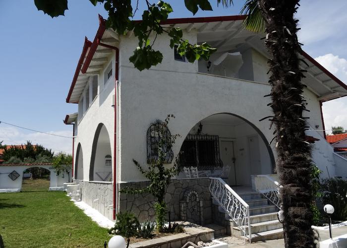 Villa in Nea Irakleia Chalkidiki