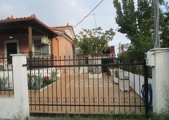 House in Nea Mesangala