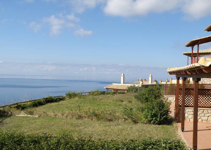 Townhouses Swallow in Loutra Chalkidiki