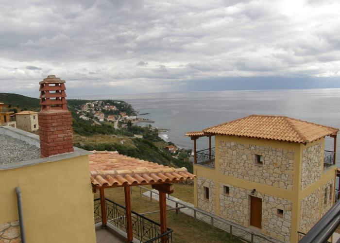 Townhouses Swallow in Loutra Chalkidiki