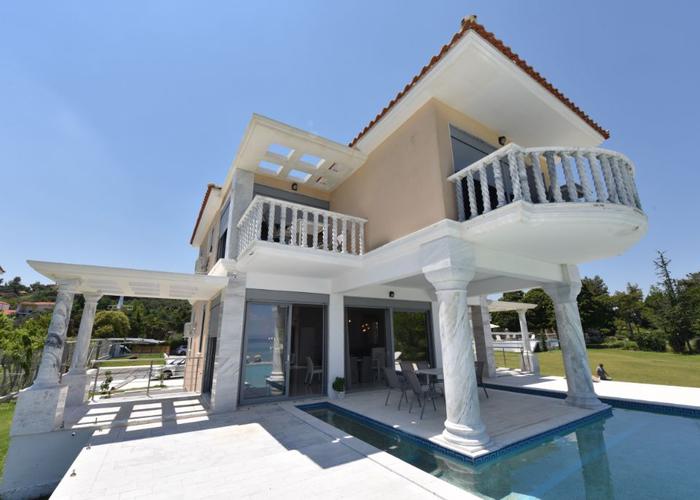 Villa in Chanioti Chalkidiki