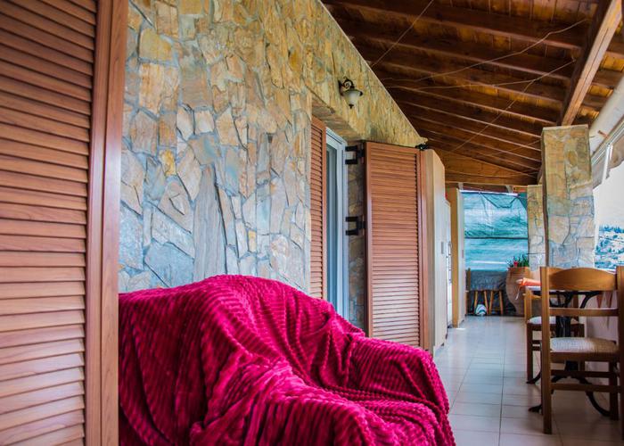 Apartment in Poros