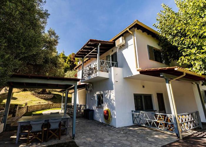 Villa in Paliouri Chalkidiki