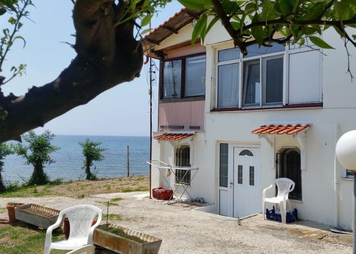 Μονοκατοικία στην Νέα Σκιώνη