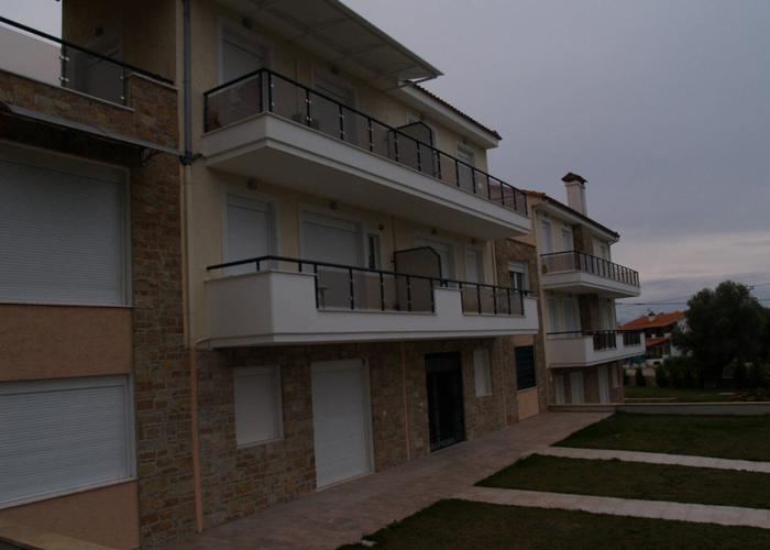 Townhouse Vertical in Skala Fourkas